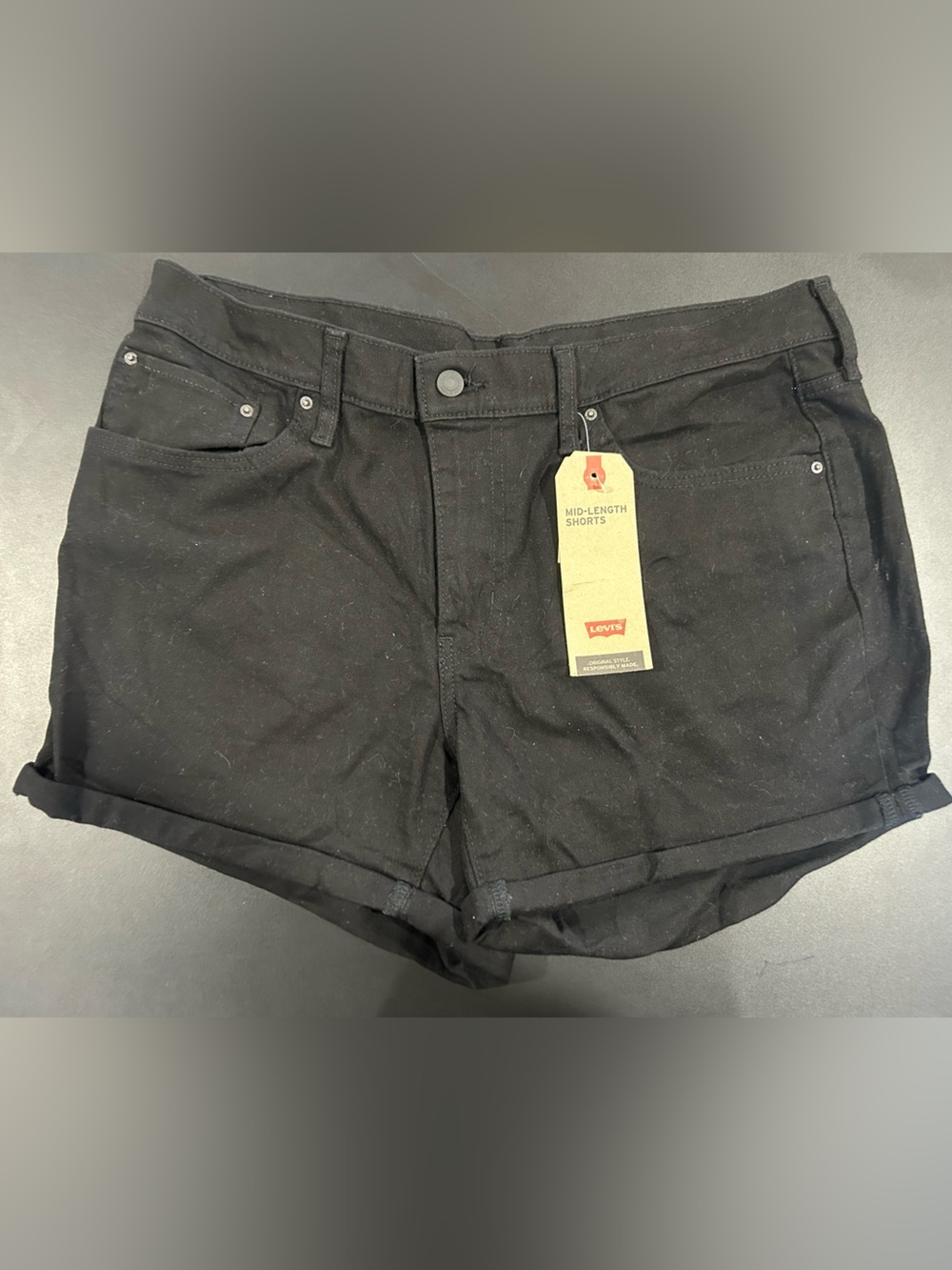 NWT Levi's Black Mid-Length Denim Shorts, Size 33